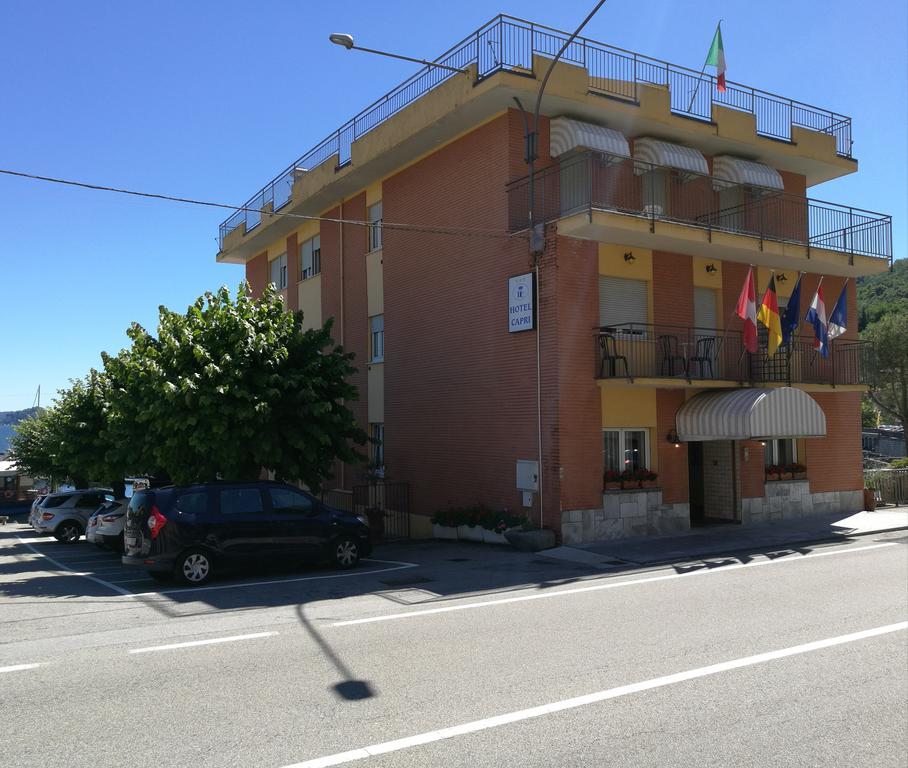 Hotel Capri Lesa Bagian luar foto