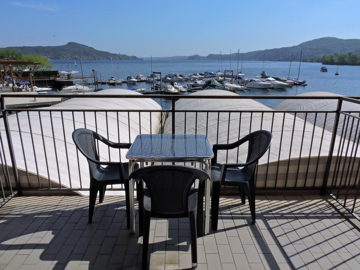 Hotel Capri Lesa Bagian luar foto