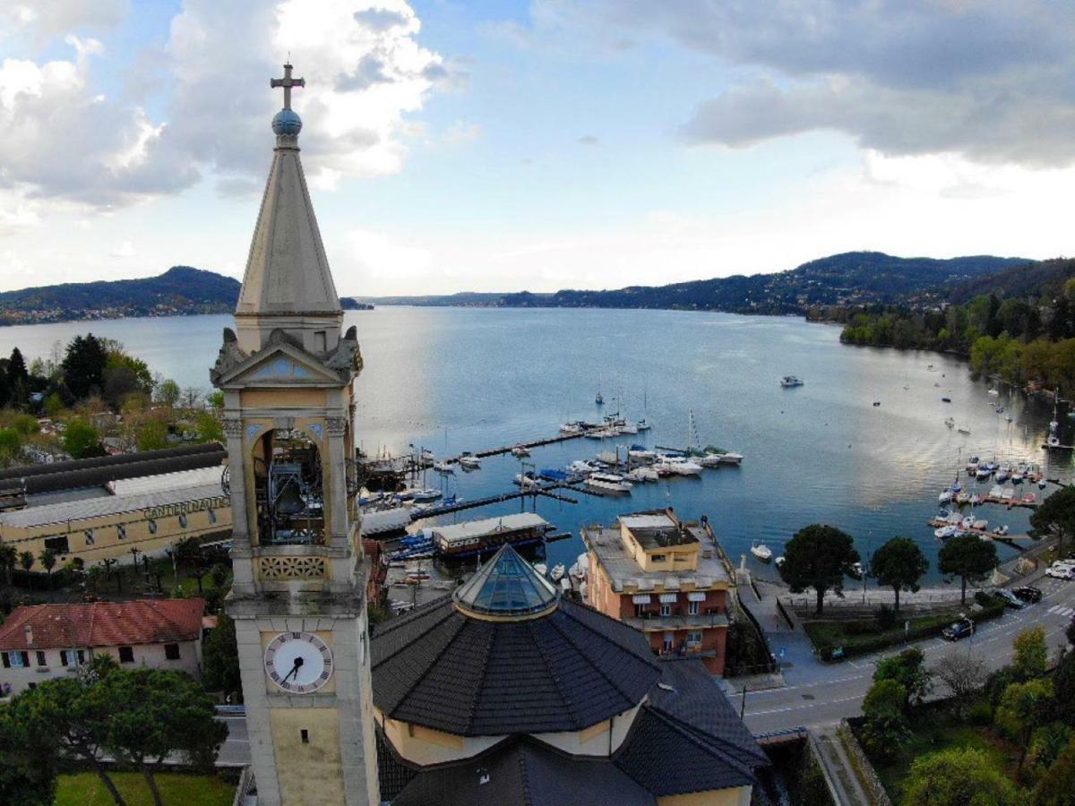 Hotel Capri Lesa Bagian luar foto